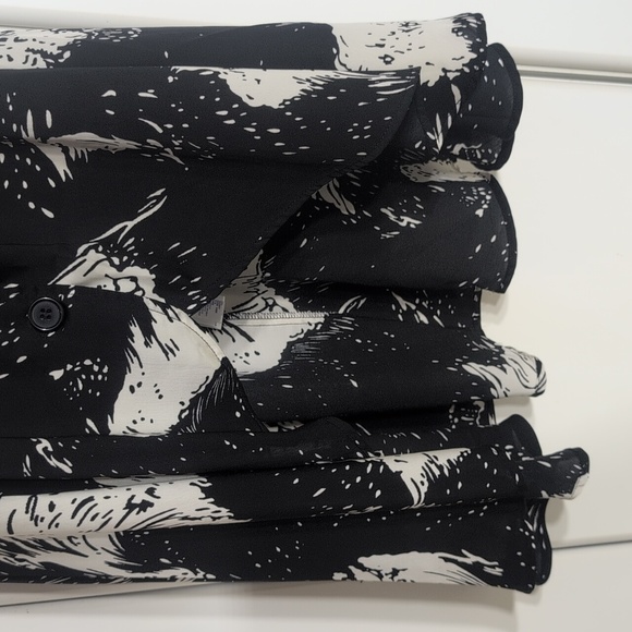 Forever 21 Elegant Black and Cream Women's Midi Dress Size Small - Picture 3 of 11